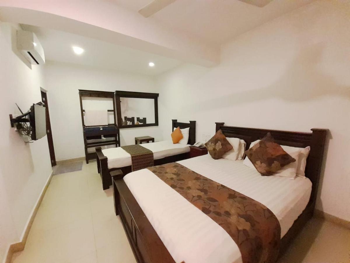 קנדי Hotel Bamiyan מראה חיצוני תמונה