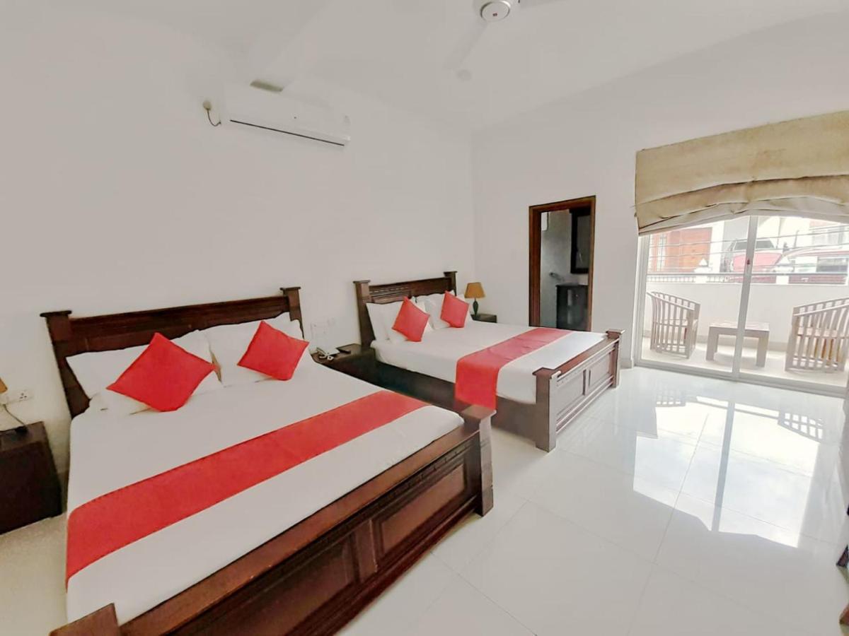 קנדי Hotel Bamiyan מראה חיצוני תמונה